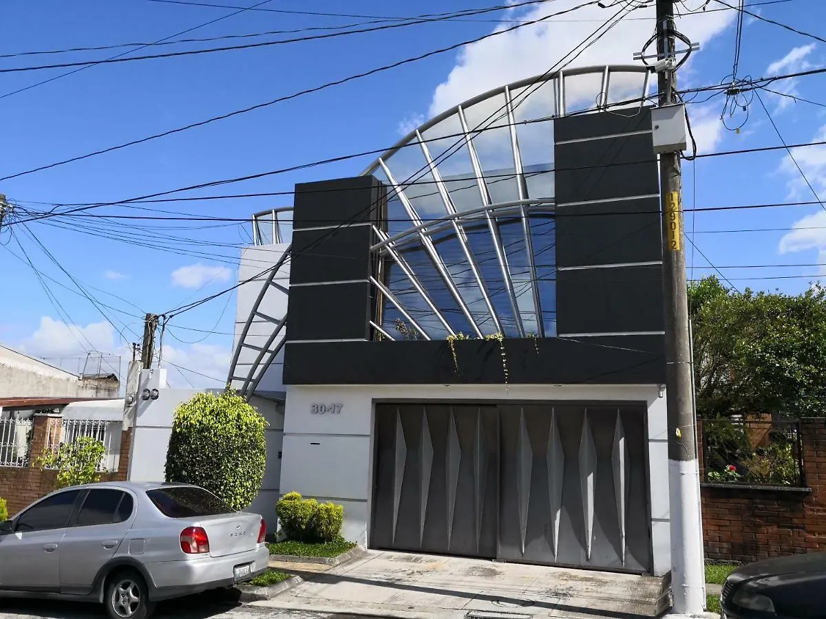 Apartments And Rooms Distecon Guatemala Bed and breakfast